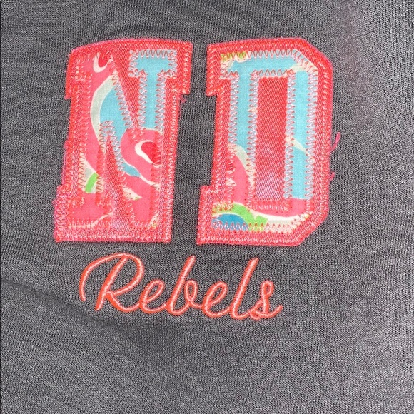 Notre Dame Rebels quarter zip - Picture 2 of 2